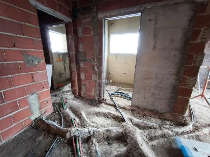 Apartamento T4 para Venda em Fernao Ferro Foto 24