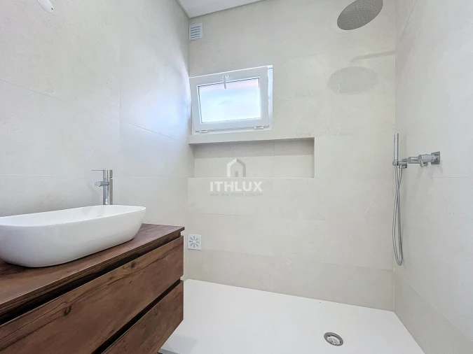 Apartamento T4 para Venda em Fernao Ferro Foto 56