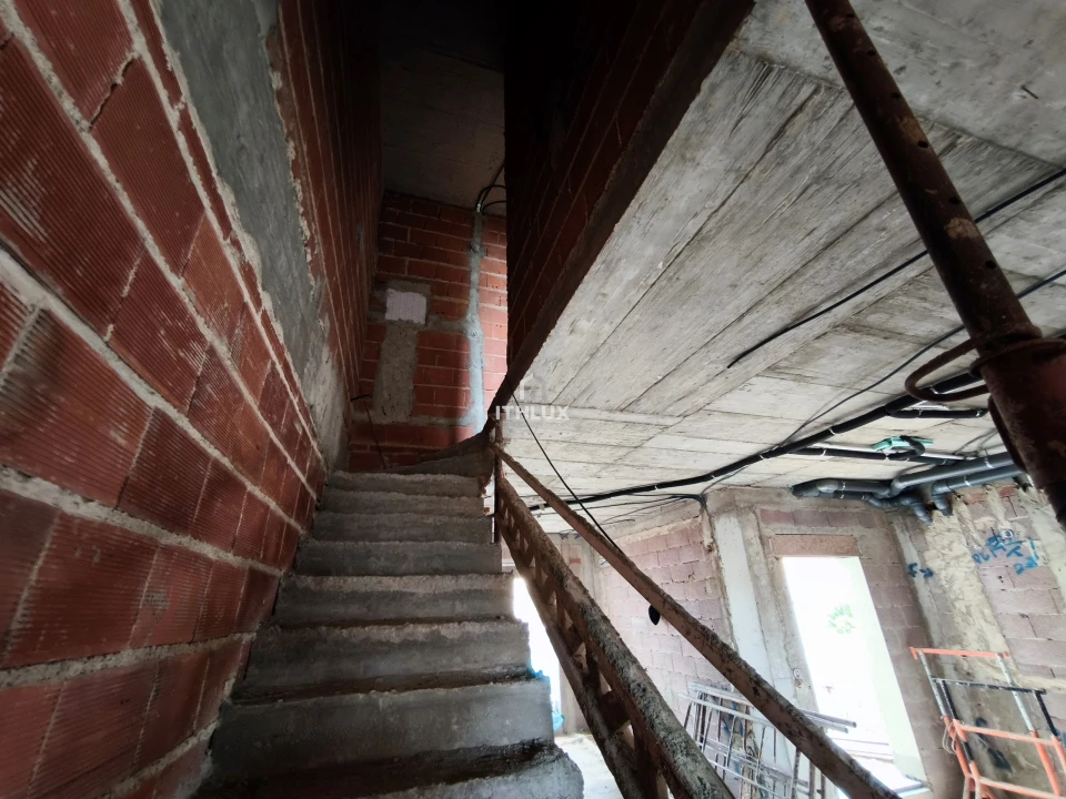 Apartamento T4 para Venda em Fernao Ferro Foto 11