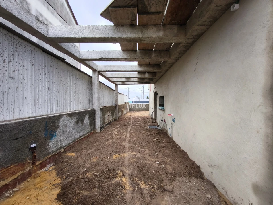 Apartamento T4 para Venda em Fernao Ferro Foto 34