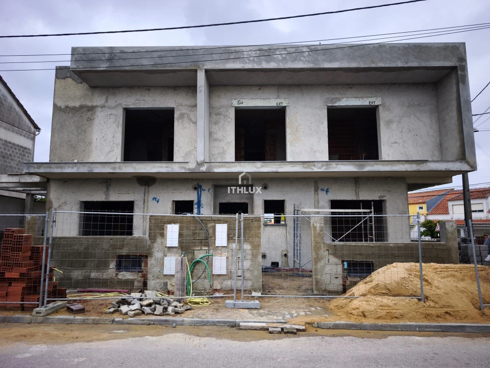 Apartamento T3 para Venda em Fernao Ferro Foto 1