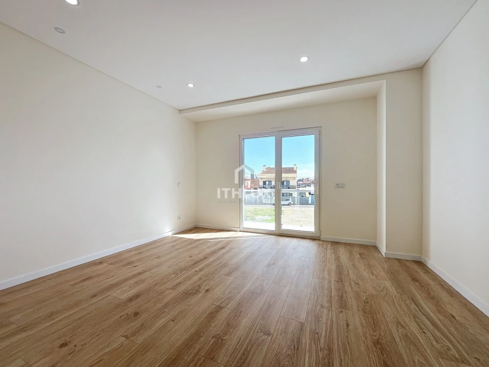 Apartamento T3 para Venda em Fernao Ferro Foto 59