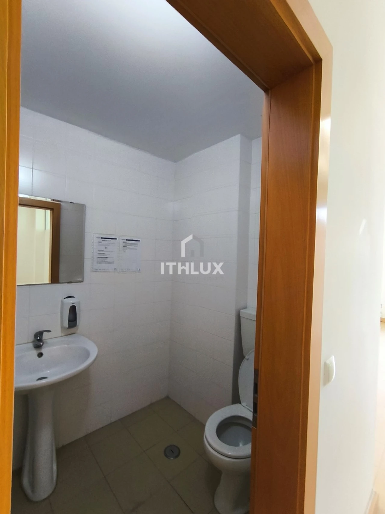 Negócio para Venda em Pinhal Novo Foto 32