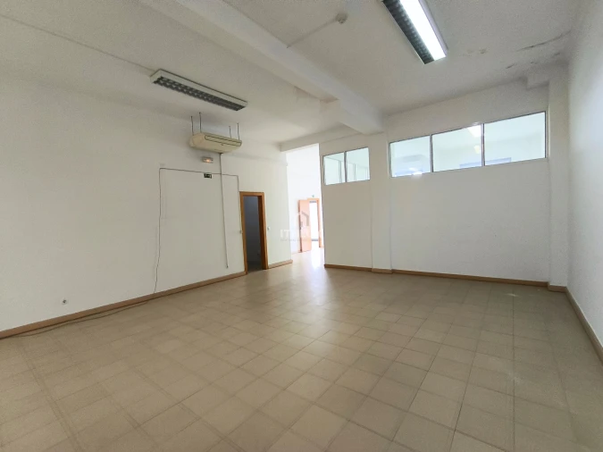 Negócio para Venda em Pinhal Novo Foto 14