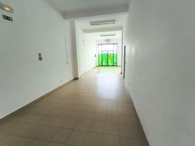 Negócio para Venda em Pinhal Novo Foto 27