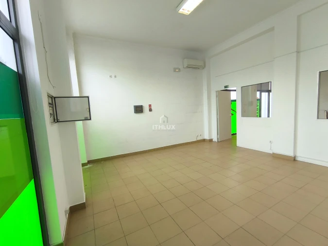 Negócio para Venda em Pinhal Novo Foto 3