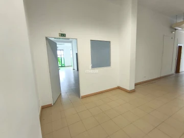 Negócio para Arrendamento em Pinhal Novo