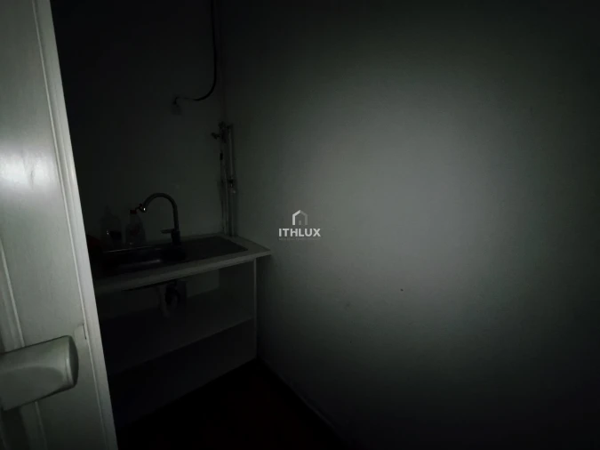 Negócio para Venda em Santo António dos Cavaleiros e Frielas Foto 16