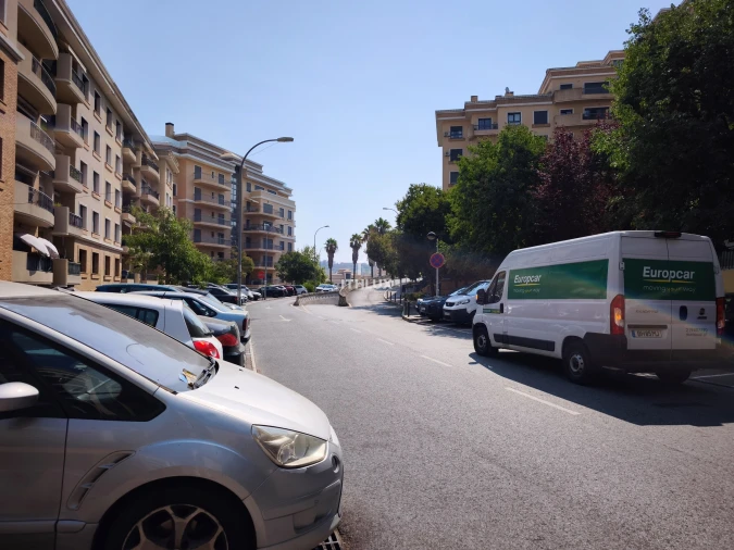 Negócio para Venda em Santo António dos Cavaleiros e Frielas Foto 11