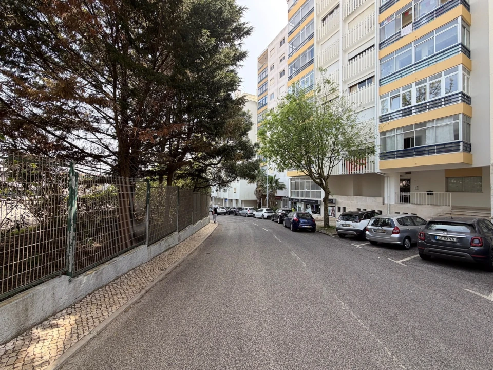 Apartamento T1 para Venda em Venteira Foto 24