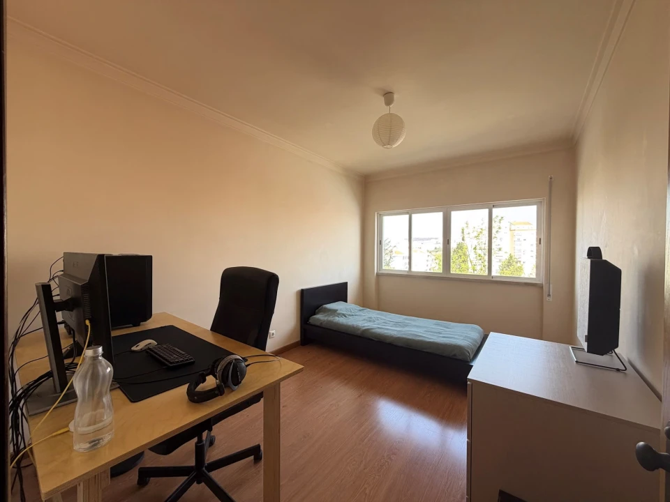 Apartamento T1 para Venda em Venteira Foto 12
