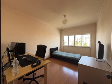 Apartamento T1 para Venda em Venteira