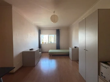 Apartamento T1 para Venda em Venteira