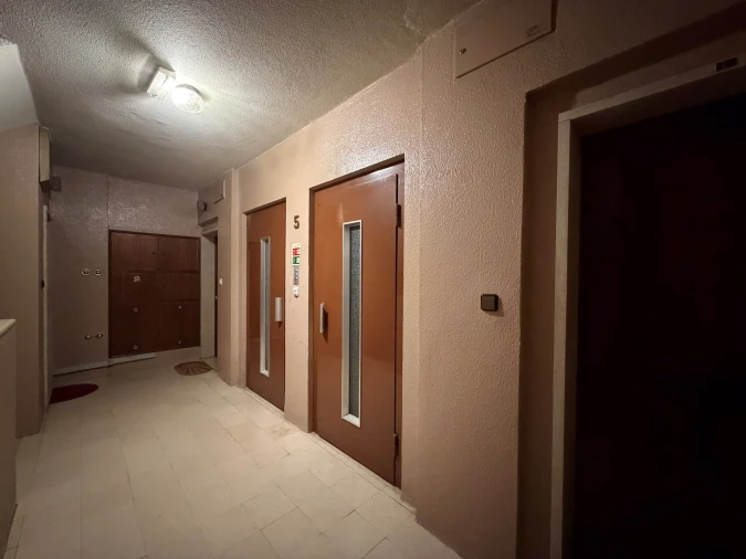 Apartamento T1 para Venda em Venteira Foto 23