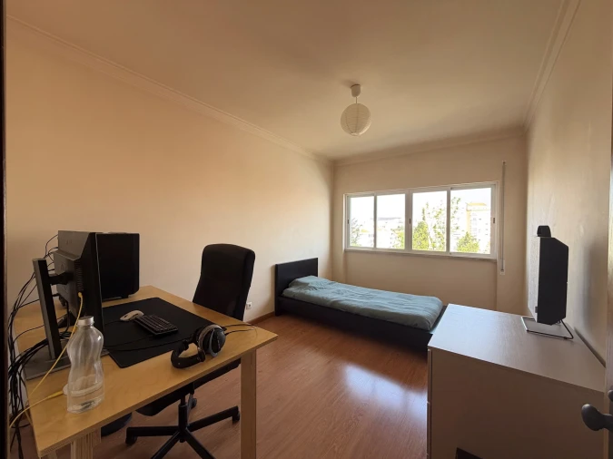 Apartamento T1 para Venda em Venteira Foto 12