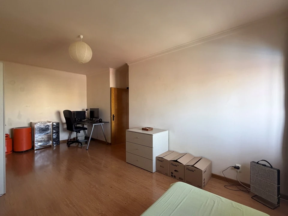Apartamento T1 para Venda em Venteira Foto 20