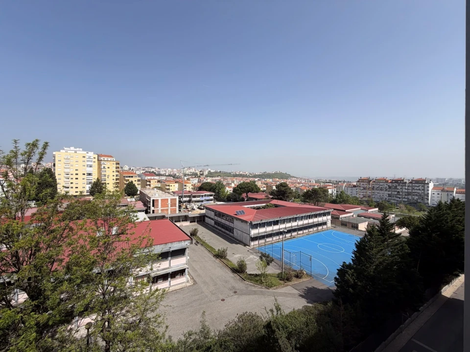 Apartamento T1 para Venda em Venteira Foto 1