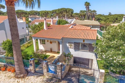 Moradia T2 para Venda em Quarteira