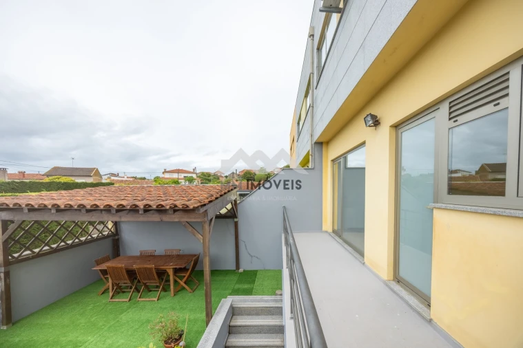 Moradia T3 para Venda em Maceda Foto 27