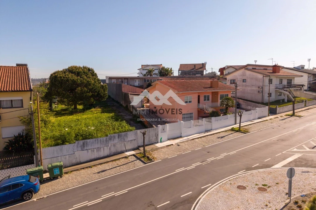 Terreno para Venda em Paramos Foto 7