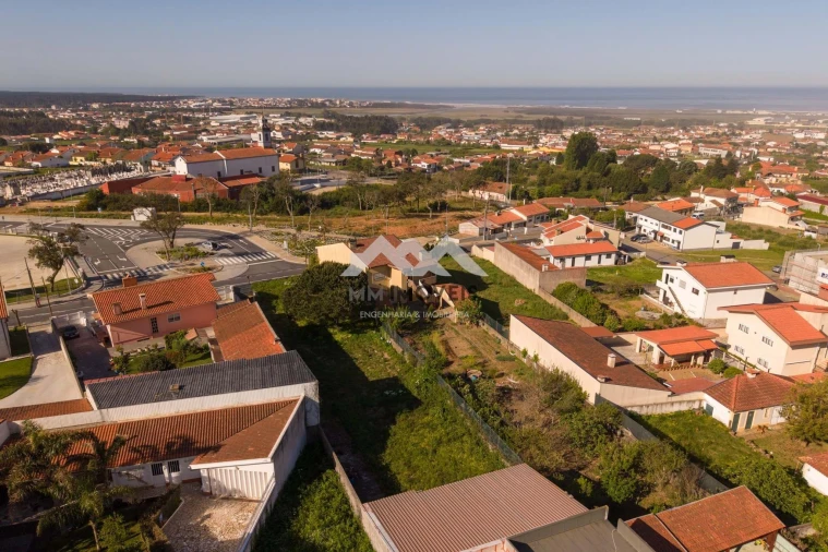 Terreno para Venda em Paramos Foto 6