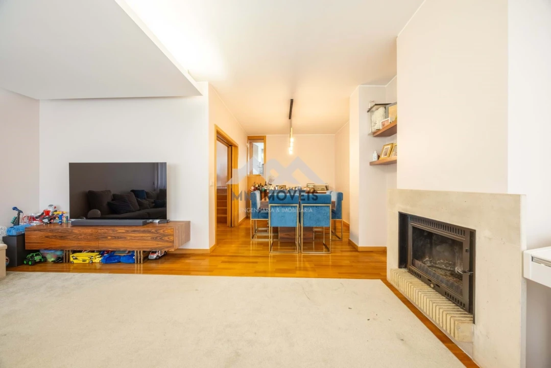 Terreno para Venda em Cidade da Maia Foto 36