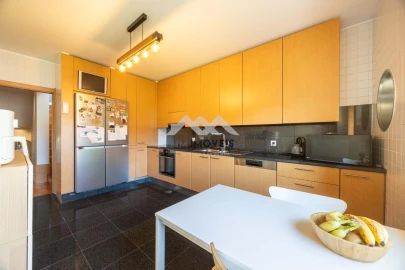 Terreno para Venda em Cidade da Maia