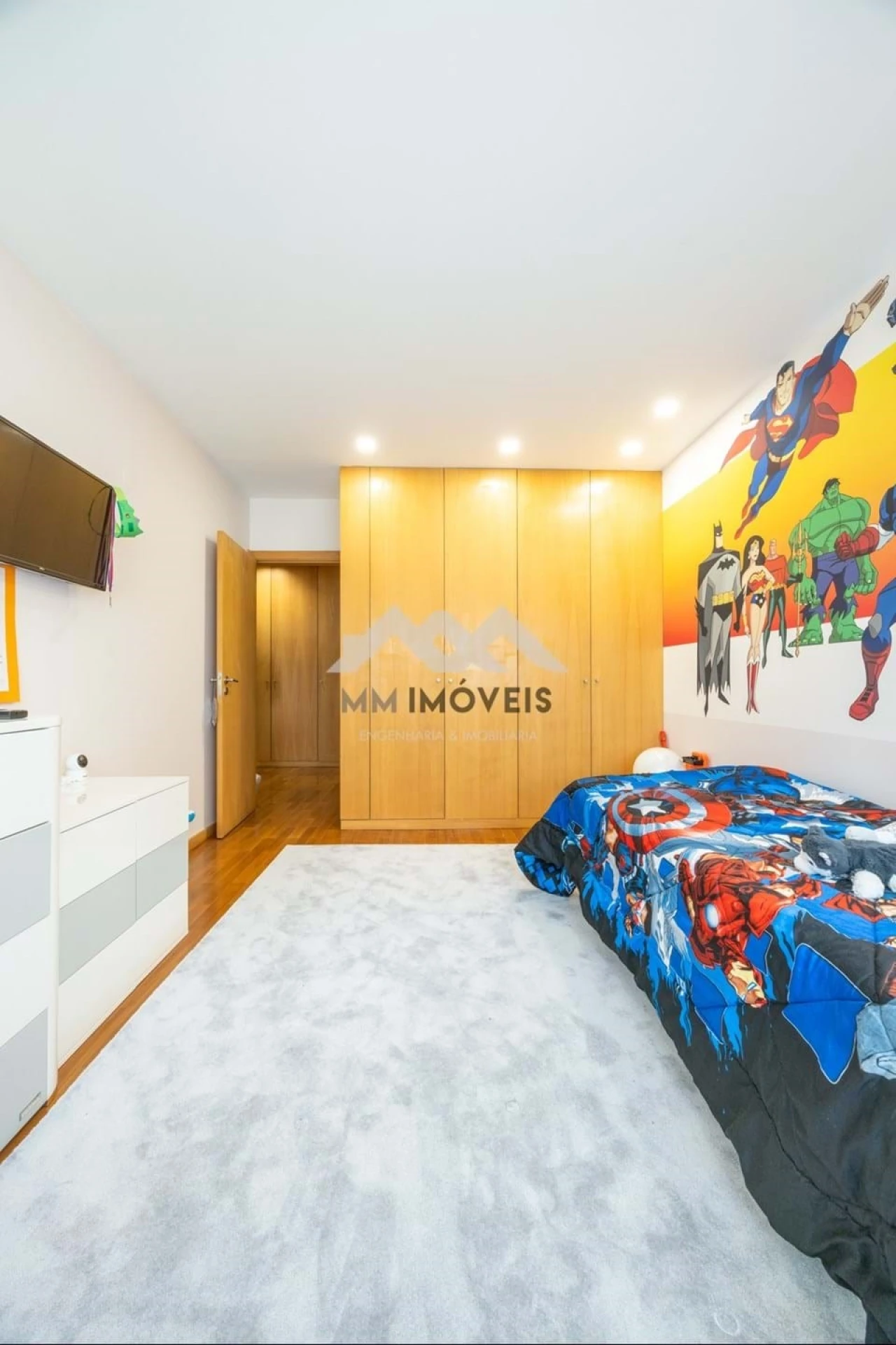 Terreno para Venda em Cidade da Maia Foto 32