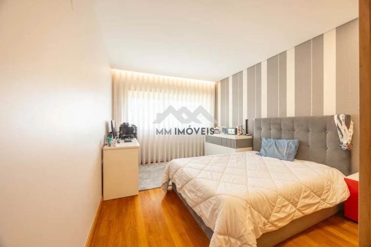 Terreno para Venda em Cidade da Maia Foto 38