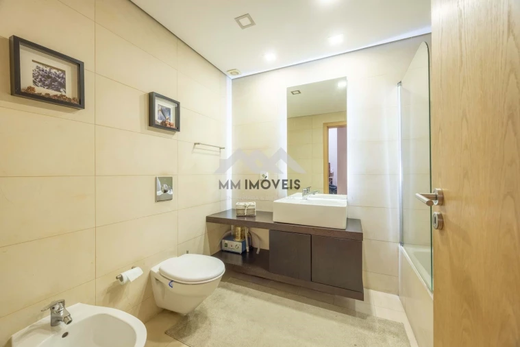 Terreno para Venda em Cidade da Maia Foto 40