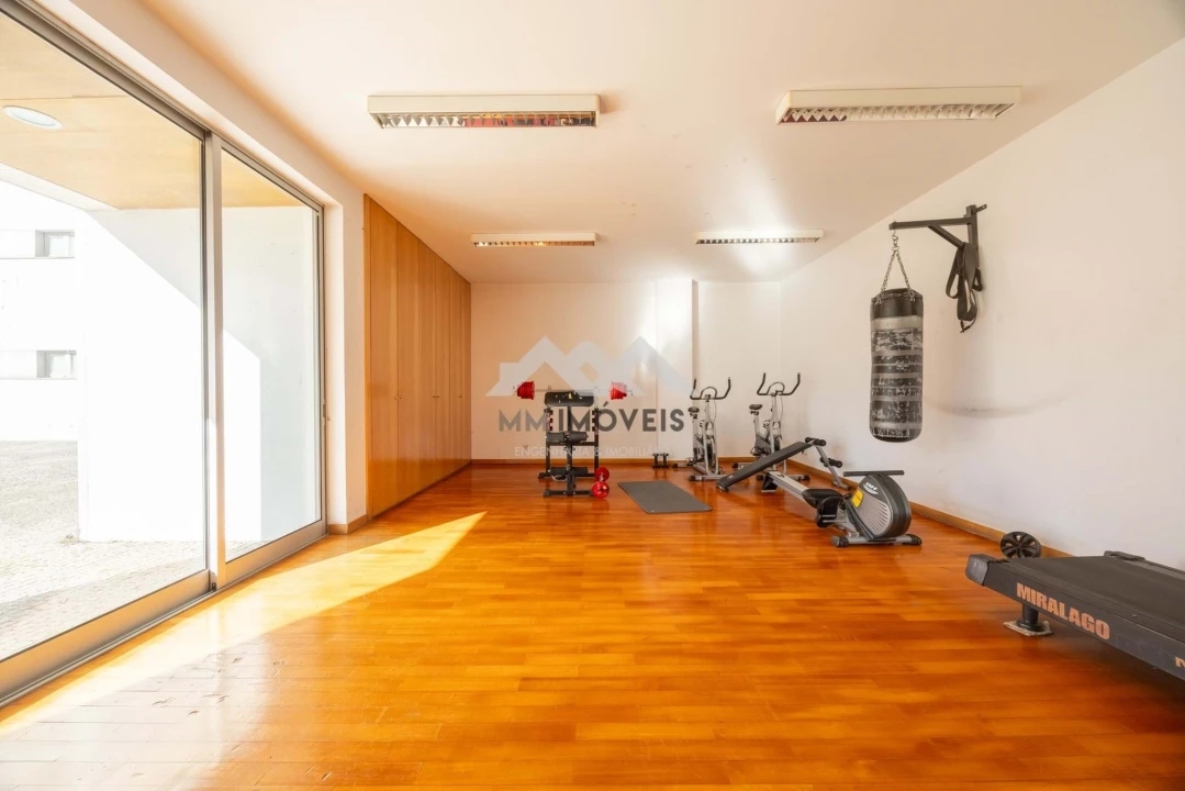 Terreno para Venda em Cidade da Maia Foto 46