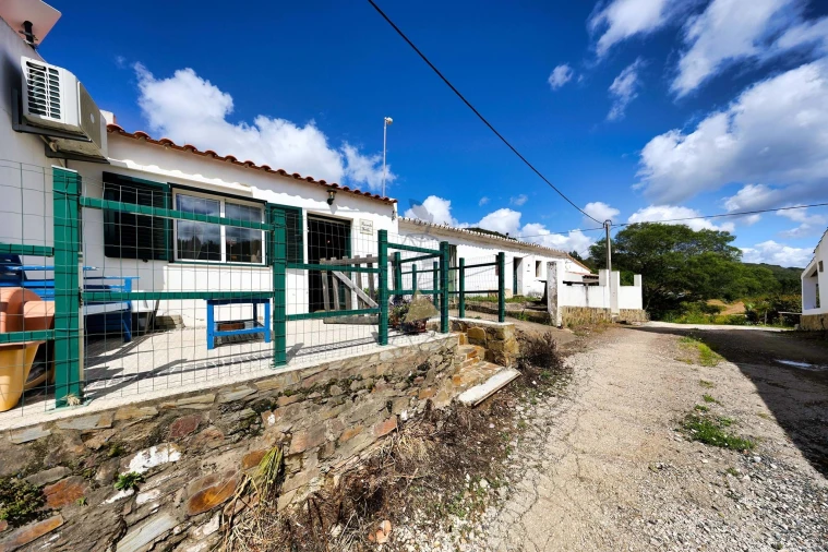 Moradia T3 para Venda em São Bartolomeu de Messines Foto 4