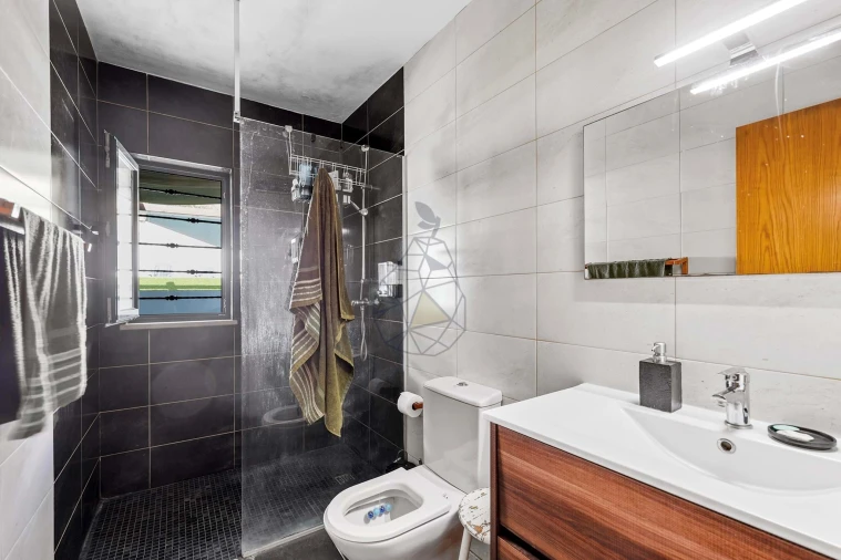 Moradia T3 para Venda em São Bartolomeu de Messines Foto 23