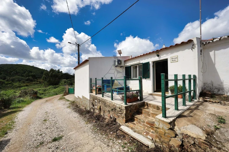 Moradia T3 para Venda em São Bartolomeu de Messines Foto 48