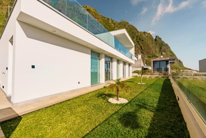 Moradia T3 para Venda em Paul do Mar