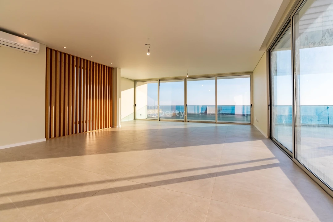 Moradia T3 para Venda em Paul do Mar Foto 13