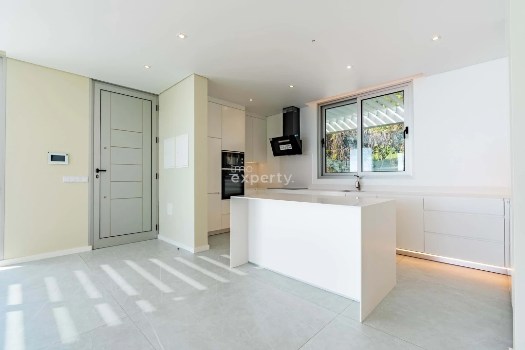 Moradia T3 para Venda em Paul do Mar Foto 17