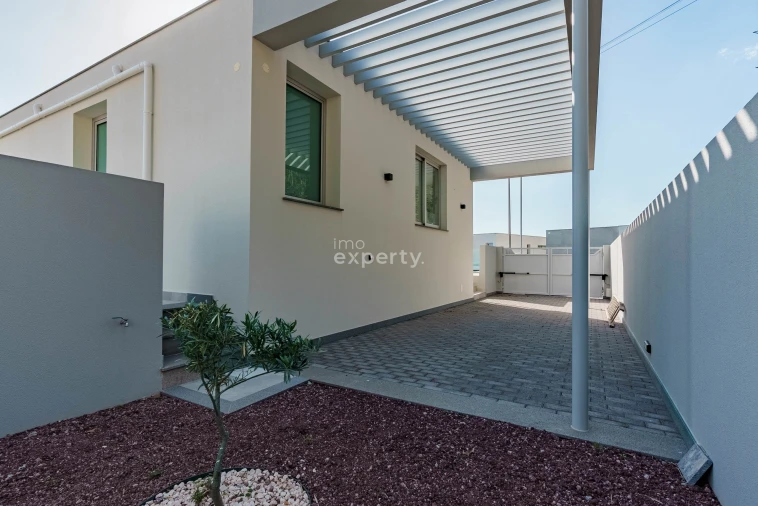 Moradia T3 para Venda em Paul do Mar Foto 47