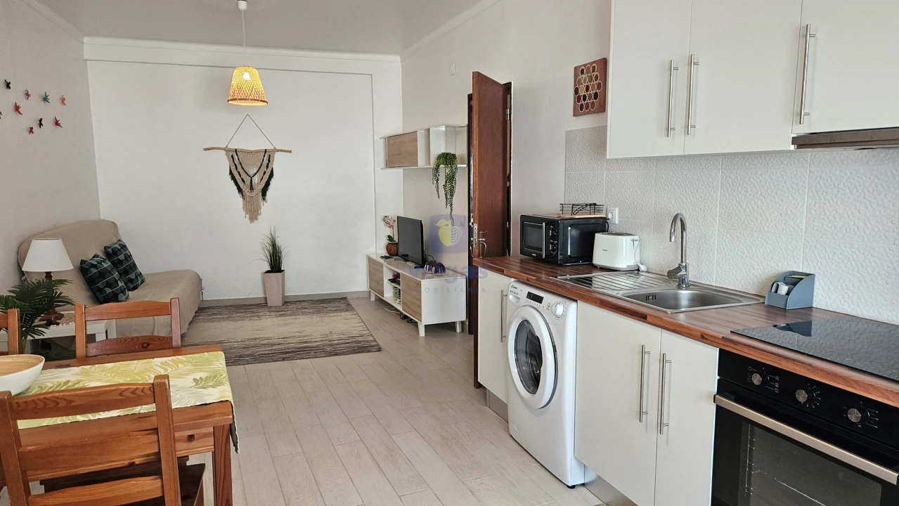 Apartamento T1 para Arrendamento em Foz do Arelho Foto 7