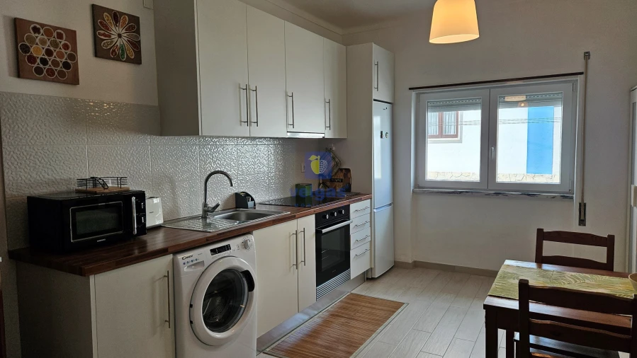 Apartamento T1 para Arrendamento em Foz do Arelho Foto 4