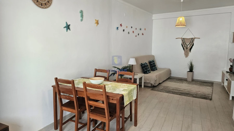 Apartamento T1 para Arrendamento em Foz do Arelho Foto 6