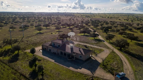 Quinta T12 para Venda em Malagueira e Horta das Figueiras