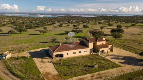 Quinta T12 para Venda em Malagueira e Horta das Figueiras