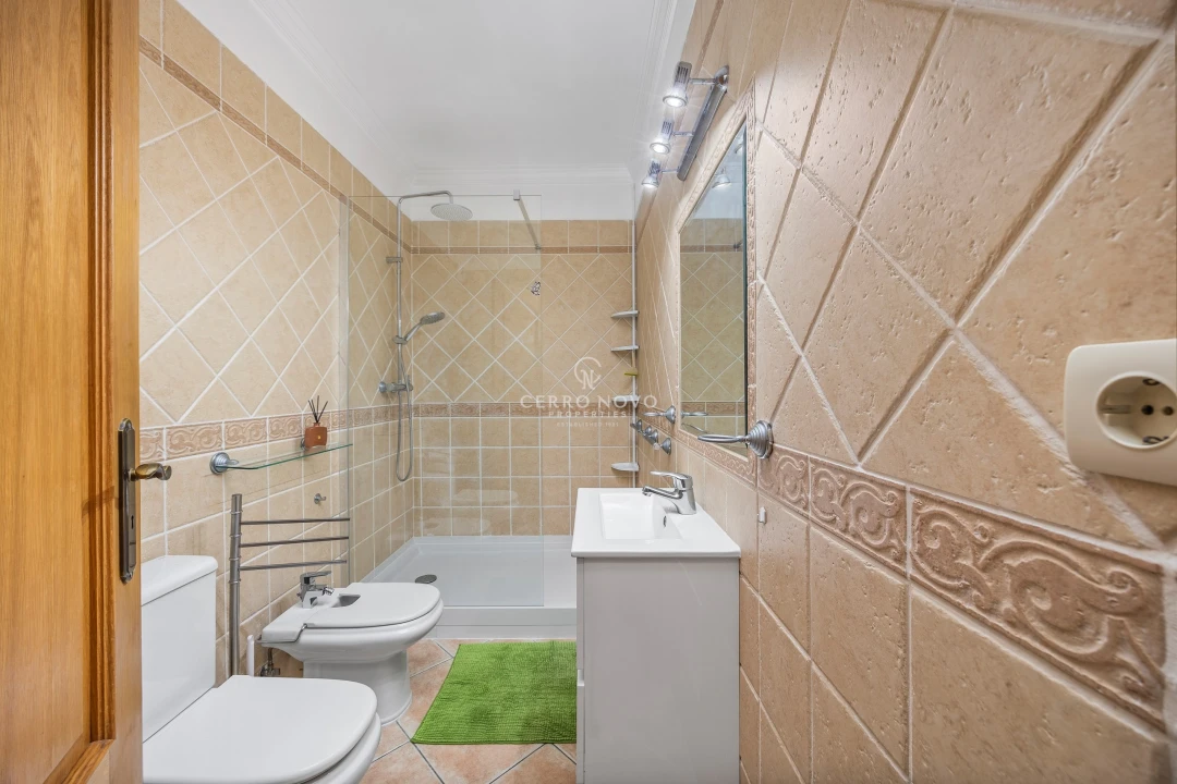 Apartamento T3 para Venda em Guia Foto 11