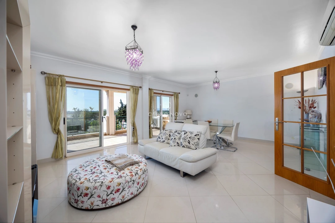 Apartamento T4 para Venda em Guia Foto 5