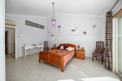 Apartamento T4 para Venda em Guia