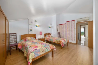 Apartamento T4 para Venda em Guia