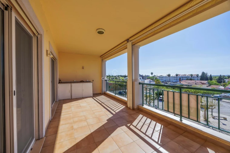 Apartamento T4 para Venda em Guia Foto 29