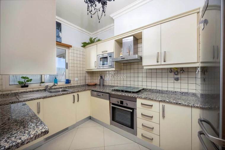 Apartamento T4 para Venda em Guia Foto 7