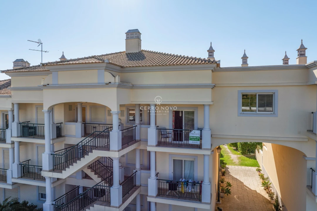 Apartamento T4 para Venda em Guia Foto 33